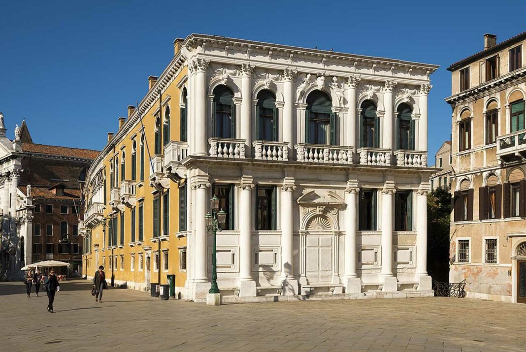 Palazzo Loredan in Venice